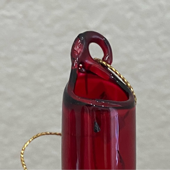 JIM MARVIN Iridescent Deep Red 14-inch Handblown Glass Teardrop Ornament - Picture 11 of 13